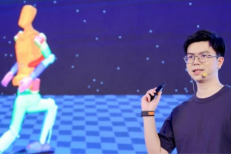 天才少年稚晖君3522vip浦京集团机器人走路进场！AI模型做大脑，目标售价20万以内